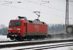 152 115-2, aufgenommen am 15.02.10, bei der Durchfahrt durch Gersthofen, Strecke Donauw�rth-Augsburg.