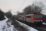155 060 mit einem G�terzug in Ahlten am 04.01.2011