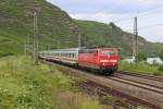 Die 181 219-7 mit IC 132 in Winningen ( Mosel ) am 18,07,12 