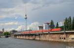 182 009-1 mit dem RE 18181 nach Frankfurt(Oder) am 04.08.2012 an der Jannowitzbr�cke.