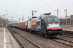 182 526 / ES 64 U2-026 am HKX1805 in K�ln Messe/Deutz am 03.04.2013