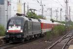 Die ES 64 U2-036 in Duisburg Hbf am 07,05,10