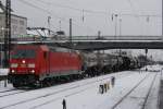 185 384 am 11.12.2010 in Bahnhof von Regensburg