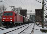 185 352-2 an der K�lner S�dbr�cke am 27.12.2010