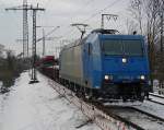 185 516-2 kurz vor der K�lner S�dbr�cke am 27.12.2010