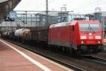 Die 185 373-8 mit einem gemischten G�terzug aufgenommen am 20.03.2010 in Kassel-Wilhelmsh�he.