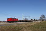 185 067 mit einem gemischten G�terzug am 1.