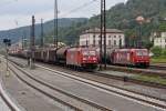 Die 185 227-6 und HGK 185 587-3 in Gem�nden am 18,08,10