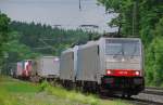 186 109 + 186 106, Railpool, aufgenommen bei der Durchfahrt durch A�ling, am 31.05.10.