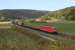 187 082 mit einem gemischten G�terzug am 11.