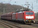 189 033-4 mit Schwestermaschine und Erzzug in K�ln West am 17.01.2011