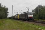 Die ES 64 F4-082 ( E 189-982 SR ) und ES 64 F4-202 ( 189 202 ) in Empel-Rees am 25,08,11