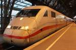 Der 402 001-2 in K�ln Hbf am 28,02,10