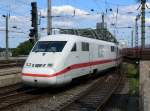 402 033-5 bei der Einfahrt in K�ln Hbf am 13.06.2010