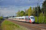 403 054-0 + 403 004-5  Solingen  mit dem ICE 613 nach M�nchen Hbf am 22.04.2012 in Angermund.