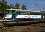 Ein Schienenbus der Wiehltaleisenbahn auf der Drehscheibe in Dieringhausen am 11.09.2010