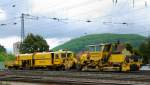 Kleine Bauzuggarnitur der Erfurter Gleisbau, aufgenommen am 15.05.10, bei der Durchfahrt durch Treuchtlingen.