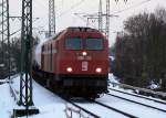 DE 13 der HGK mit Kesselzug kurz vor der K�lner S�dbr�cke am 27.12.2010
