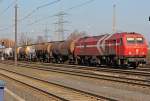 DE13 der HGK kurz nach der Ankunft mit einem kurzen Kesselzug in Br�hl Vochem am 03.03.2011