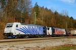 185 633 + 189 904-6, aufgenommen am 16.03.12 in A�ling.
