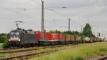 ES 64 U2-005, aufgenommen am 27.05.11, bei der Durchfahrt durch Gersthofen.
