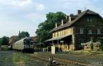 In Maroldsweisach steht der N8726 abfahrbereit nach Bamberg.