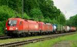 1016 012-5 + 182 009, aufgenommen am 31.05.10, bei der Durchfahrt durch A�ling.