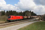 1116 263 mit einem aus Kessel- und Autotransportwagen bestehendem G�terzug aus Salzburg kommend am 31.
