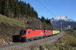 1116 121 und 1116 042 waren mit einem Containerzug auf dem Weg nach W�rgl.